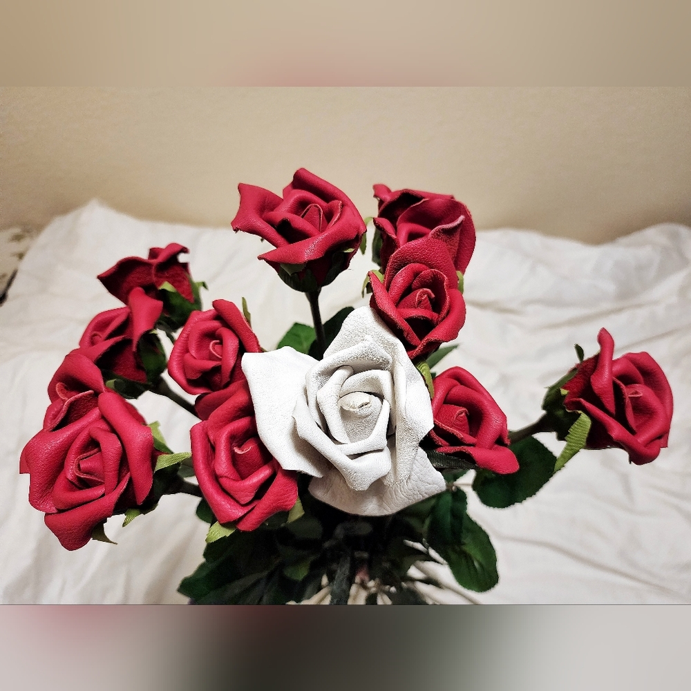 Leather Roses - Picture 4 of 4